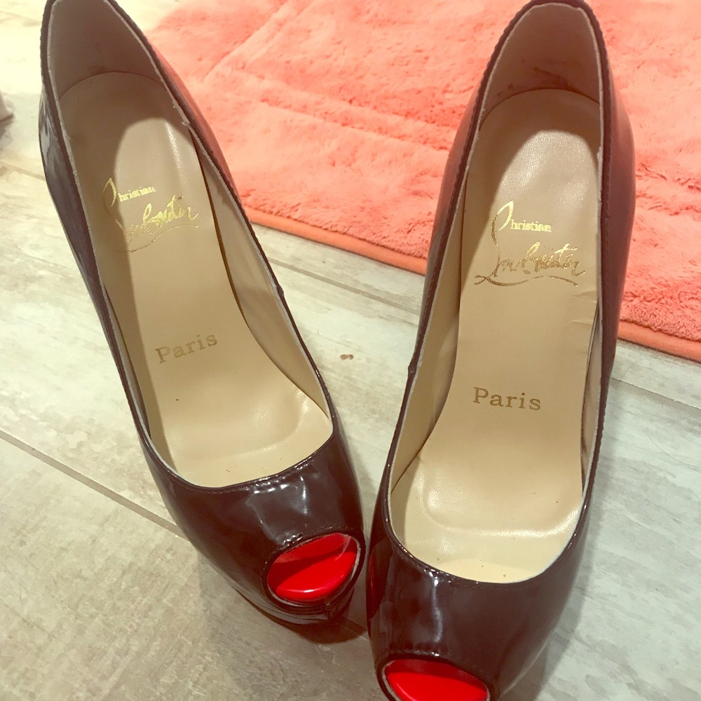 Louboutin peep toe platform heels size 38